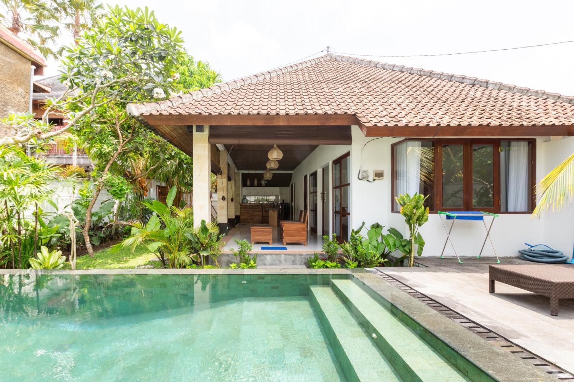 Villa Viktoria Ubud Buitenkant foto