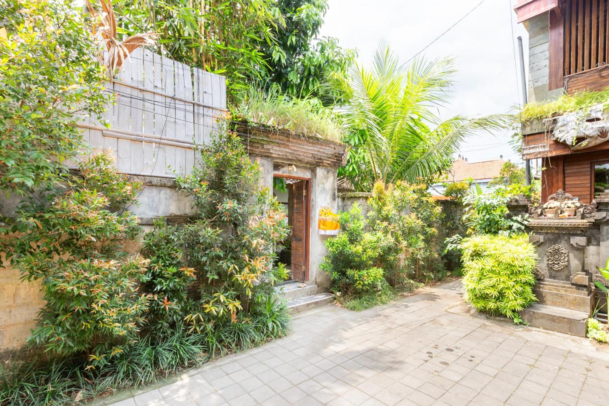 Villa Viktoria Ubud Buitenkant foto