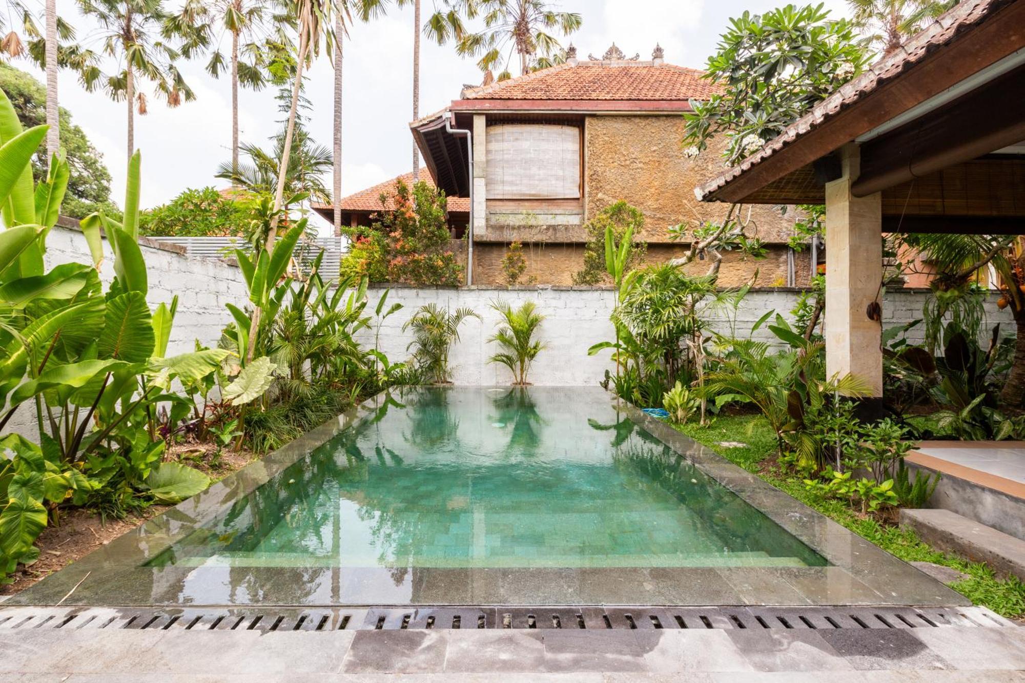 Villa Viktoria Ubud Buitenkant foto